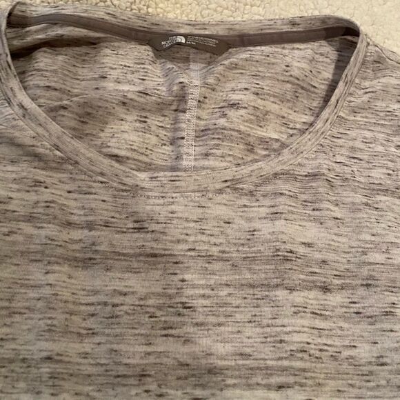 The North Face Short Sleeve Shirt Size Medium - Picture 5 of 8